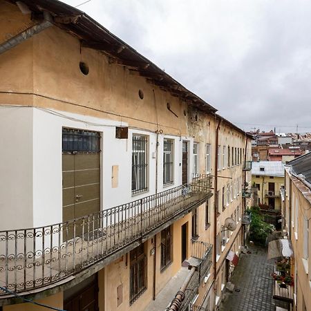 Апартаменти На Площі Ринок 12 Lviv Ngoại thất bức ảnh