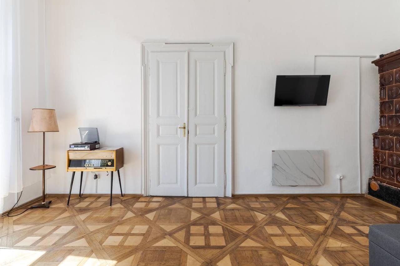 Апартаменти На Площі Ринок 12 Lviv Ngoại thất bức ảnh
