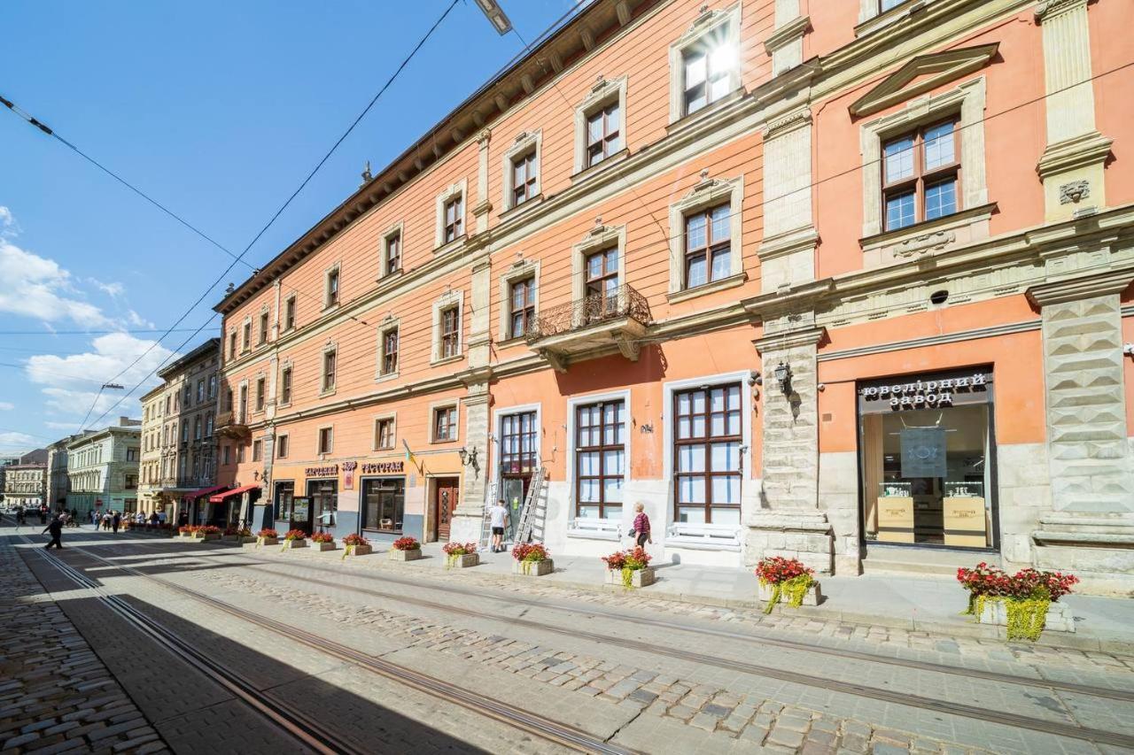 Апартаменти На Площі Ринок 12 Lviv Ngoại thất bức ảnh