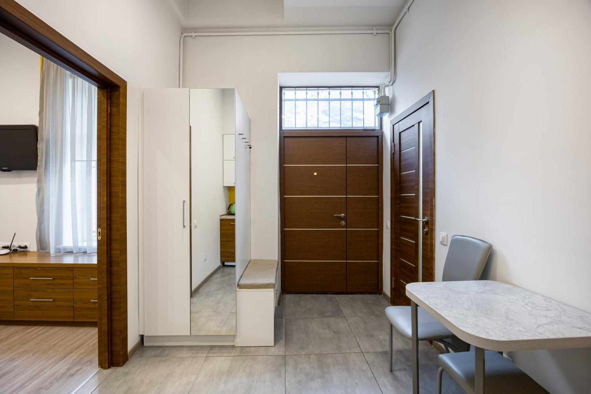 Апартаменти На Площі Ринок 12 Lviv Ngoại thất bức ảnh